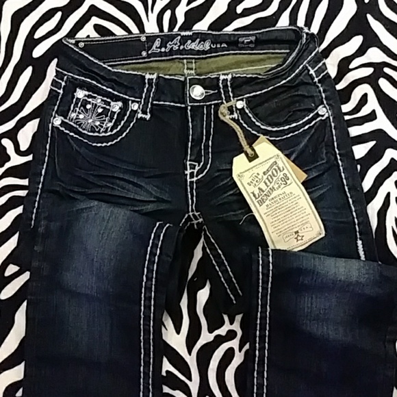 L.A. Idol Capris - Picture 4 of 5